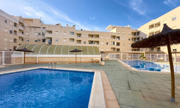 Herverkoop - Apartement Flat -
Torrevieja - Centro