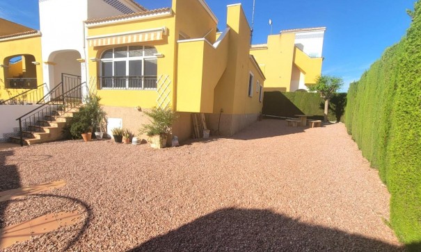 Videresalg - Byhus -
Los Montesinos - Los Montesinos - Urb. La Herrada