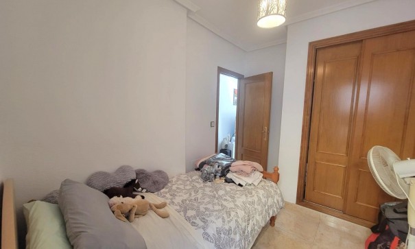 Videresalg - Byhus -
Los Montesinos - Los Montesinos - Urb. La Herrada