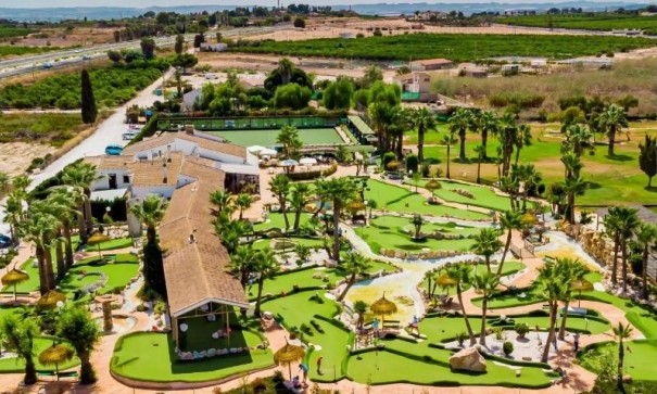 Videresalg - Byhus -
Los Montesinos - Los Montesinos - Urb. La Herrada