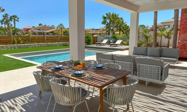 Nouvelle construction - Vrijstaande Villa -
Cuevas Del Almanzora - Desert Springs Golf Club