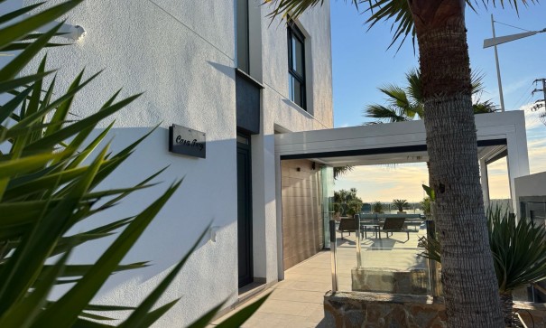 Herverkoop - Vrijstaande Villa -
Algorfa - La Finca Golf