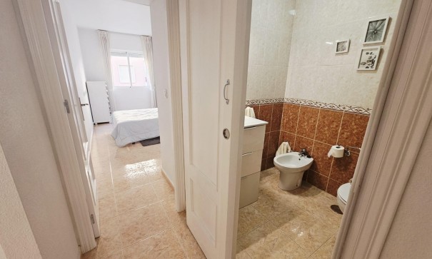Herverkoop - Apartement Flat -
Torrevieja - Parque de las Naciones