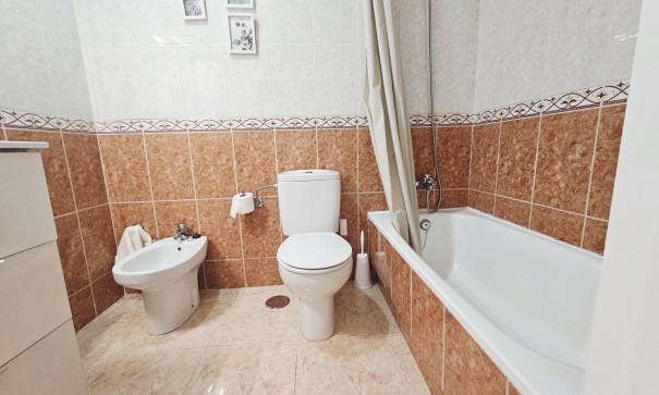 Herverkoop - Apartement Flat -
Torrevieja - Parque de las Naciones