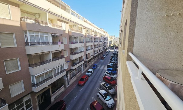 Herverkoop - Apartement Flat -
Torrevieja - Parque de las Naciones