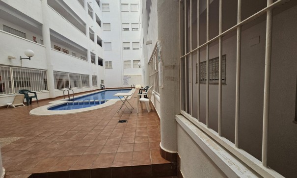 Herverkoop - Apartement Flat -
Torrevieja - Parque de las Naciones
