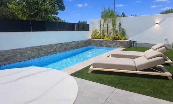 Herverkoop - Halfvrijstaande villa -
Santiago de La Ribera - Santiago de La Ribera - Town