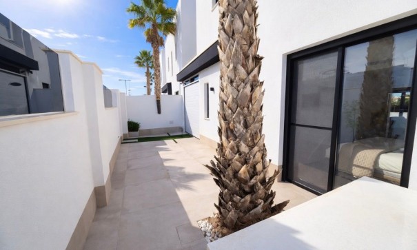 Herverkoop - Halfvrijstaande villa -
Santiago de La Ribera - Santiago de La Ribera - Town