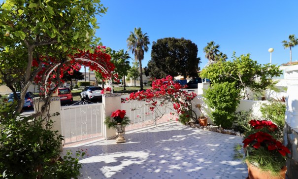 Herverkoop - Stadswoning -
Ciudad Quesada - Rojales - Doña Pepa