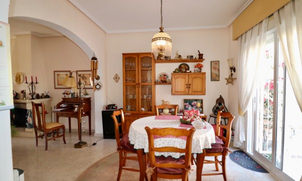 Herverkoop - Stadswoning -
Ciudad Quesada - Rojales - Doña Pepa