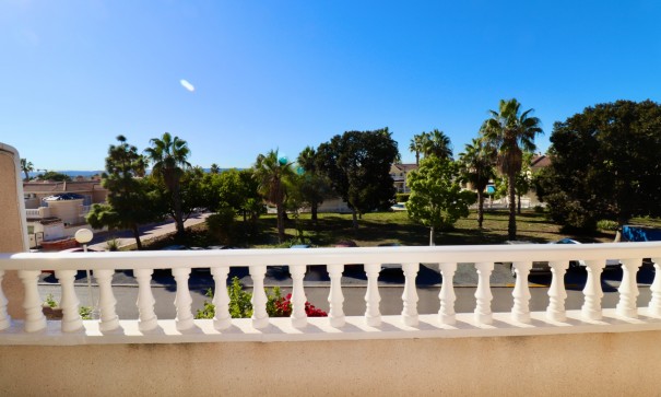 Herverkoop - Stadswoning -
Ciudad Quesada - Rojales - Doña Pepa