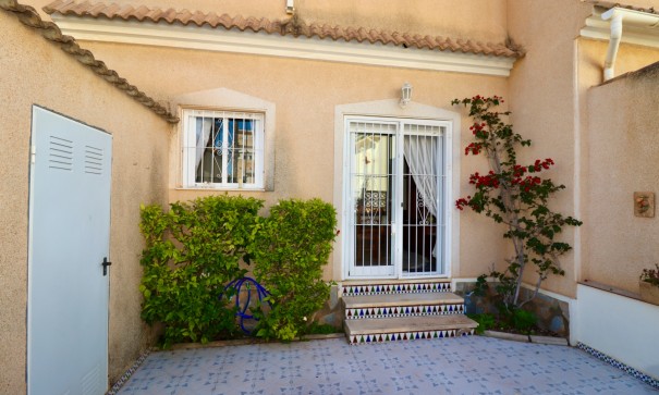 Herverkoop - Stadswoning -
Ciudad Quesada - Rojales - Doña Pepa