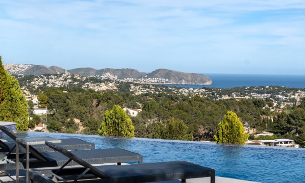 Herverkoop - Vrijstaande Villa -
Benissa - Benisa