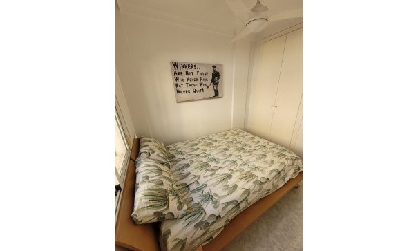 Återförsäljning - Radhus -
Algorfa