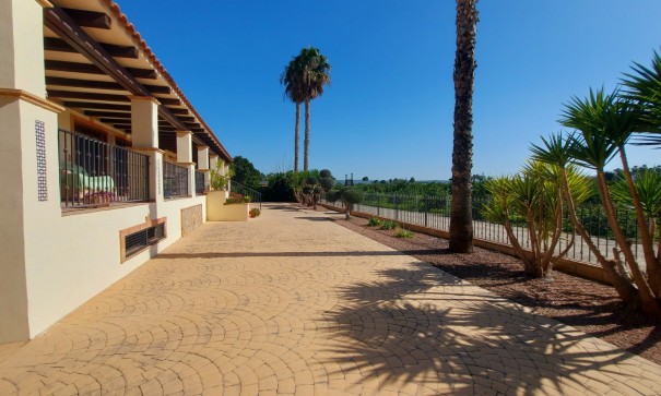 Resale - Finca Landgut -
Bigastro