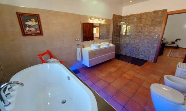 Resale - Finca Landgut -
Bigastro