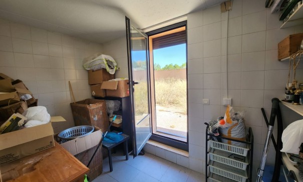 Återförsäljning - Fristående villa -
Villena