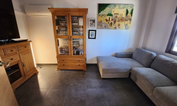 Återförsäljning - Fristående villa -
Villena