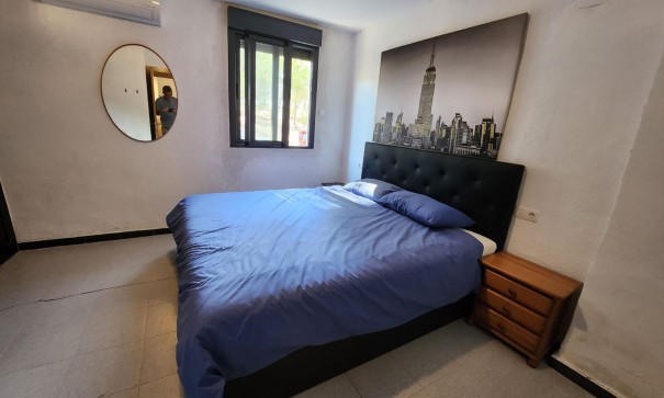 Återförsäljning - Fristående villa -
Villena