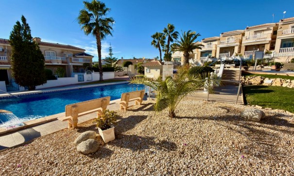 Herverkoop - Vrijstaande Villa -
Ciudad Quesada - Rojales - La Fiesta