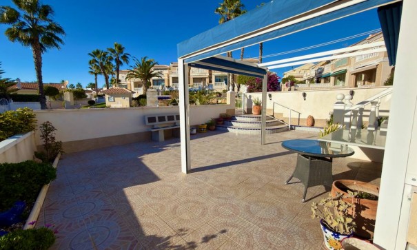 Herverkoop - Vrijstaande Villa -
Ciudad Quesada - Rojales - La Fiesta