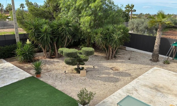 Sprzedaż - Willa wolnostojąca -
Crevillente