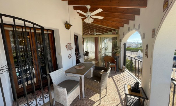 Herverkoop - Vrijstaande Villa -
Alfaz del Pi - l'Alfas del Pi