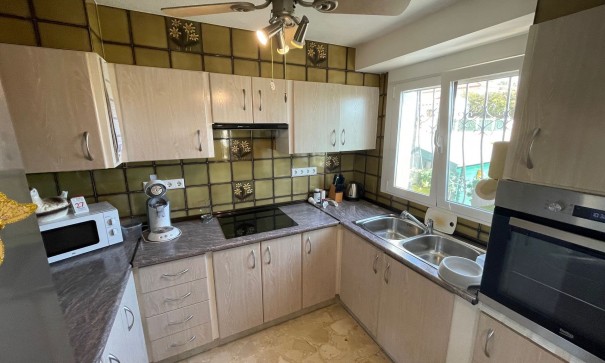 Herverkoop - Vrijstaande Villa -
Alfaz del Pi - l'Alfas del Pi