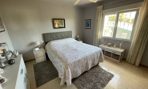 Herverkoop - Vrijstaande Villa -
Alfaz del Pi - l'Alfas del Pi