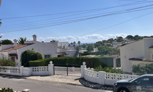 Herverkoop - Vrijstaande Villa -
Alfaz del Pi - l'Alfas del Pi