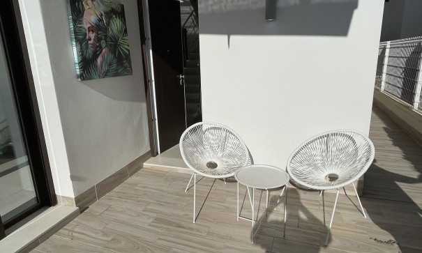 Herverkoop - Halfvrijstaande villa -
Villamartín