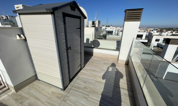 Herverkoop - Halfvrijstaande villa -
Villamartín