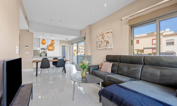 Venta - Chalet Independiente -
Villamartín