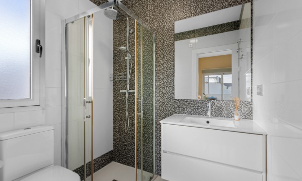 Venta - Chalet Independiente -
Villamartín