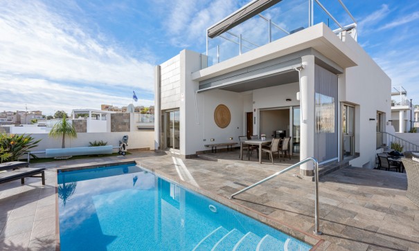 Venta - Chalet Independiente -
Villamartín