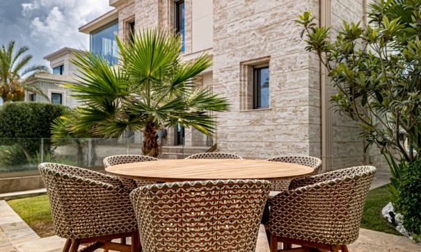 Herverkoop - Vrijstaande Villa -
La Zenia - Beachside