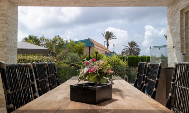 Herverkoop - Vrijstaande Villa -
La Zenia - Beachside