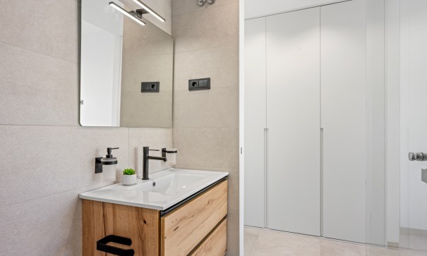 Herverkoop - Villa - Vrijstaand -
Orihuela Costa - Blue Lagoon*