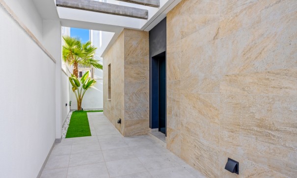 Herverkoop - Villa - Vrijstaand -
Orihuela Costa - Blue Lagoon*