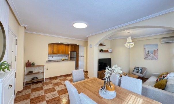 Herverkoop - Stadswoning -
Orihuela Costa - Lomas de Cabo Roig-Los Dolses