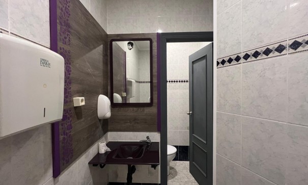 Herverkoop - Commercieel -
Torrevieja - Playa de los Naufragos