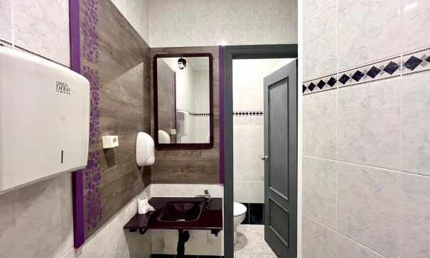 Herverkoop - Commercieel -
Torrevieja - Playa de los Naufragos