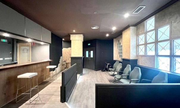 Herverkoop - Commercieel -
Torrevieja - Playa de los Naufragos