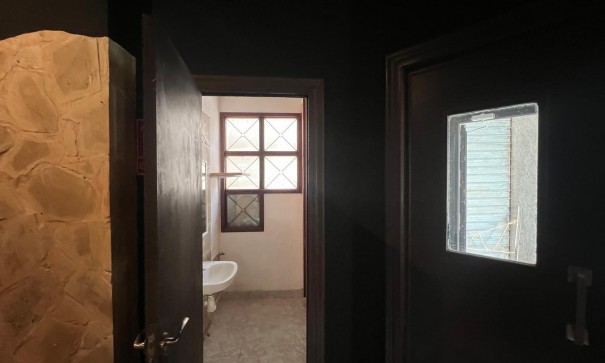 Herverkoop - Commercieel -
Torrevieja - Playa de los Naufragos