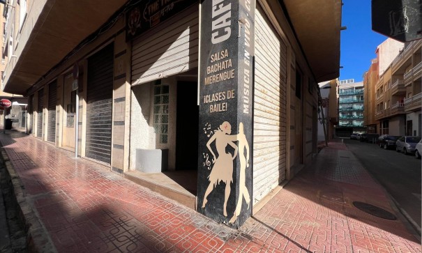 Herverkoop - Commercieel -
Torrevieja - Playa de los Naufragos