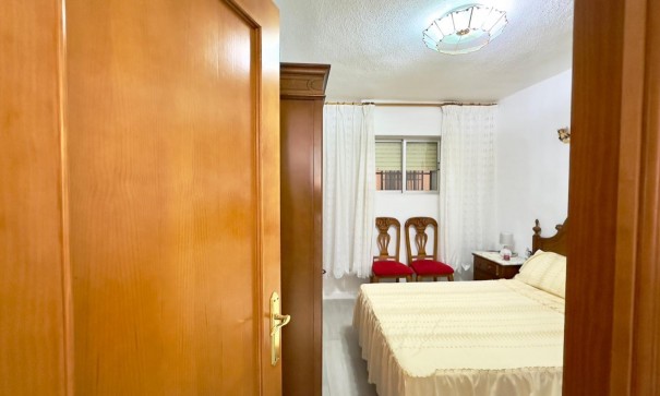 Herverkoop - Apartement Flat -
Guardamar del Segura - CENTRO