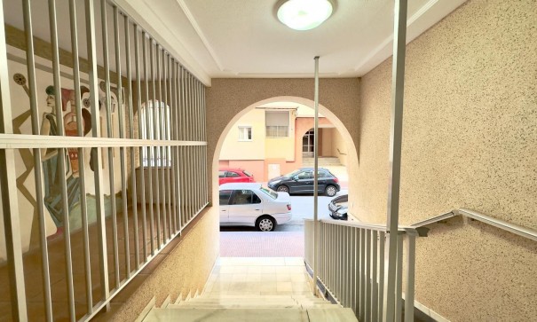 Herverkoop - Apartement Flat -
Guardamar del Segura - CENTRO