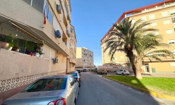 Herverkoop - Apartement Flat -
Guardamar del Segura - CENTRO