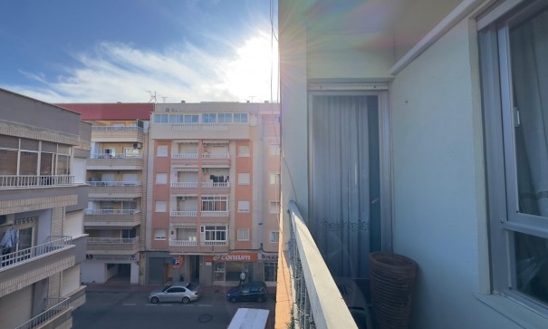 Herverkoop - Apartement Flat -
Torrevieja - Parque de las Naciones