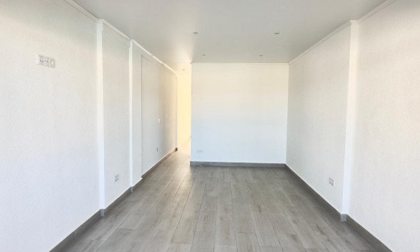 Herverkoop - Stadswoning -
Torrevieja - La Mata